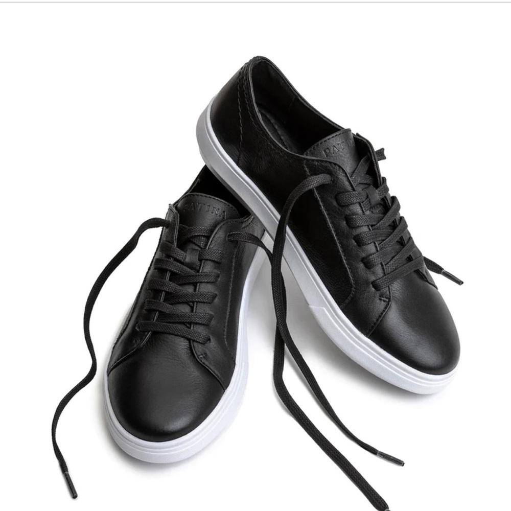 Black Leather Sneakers || size 7.5